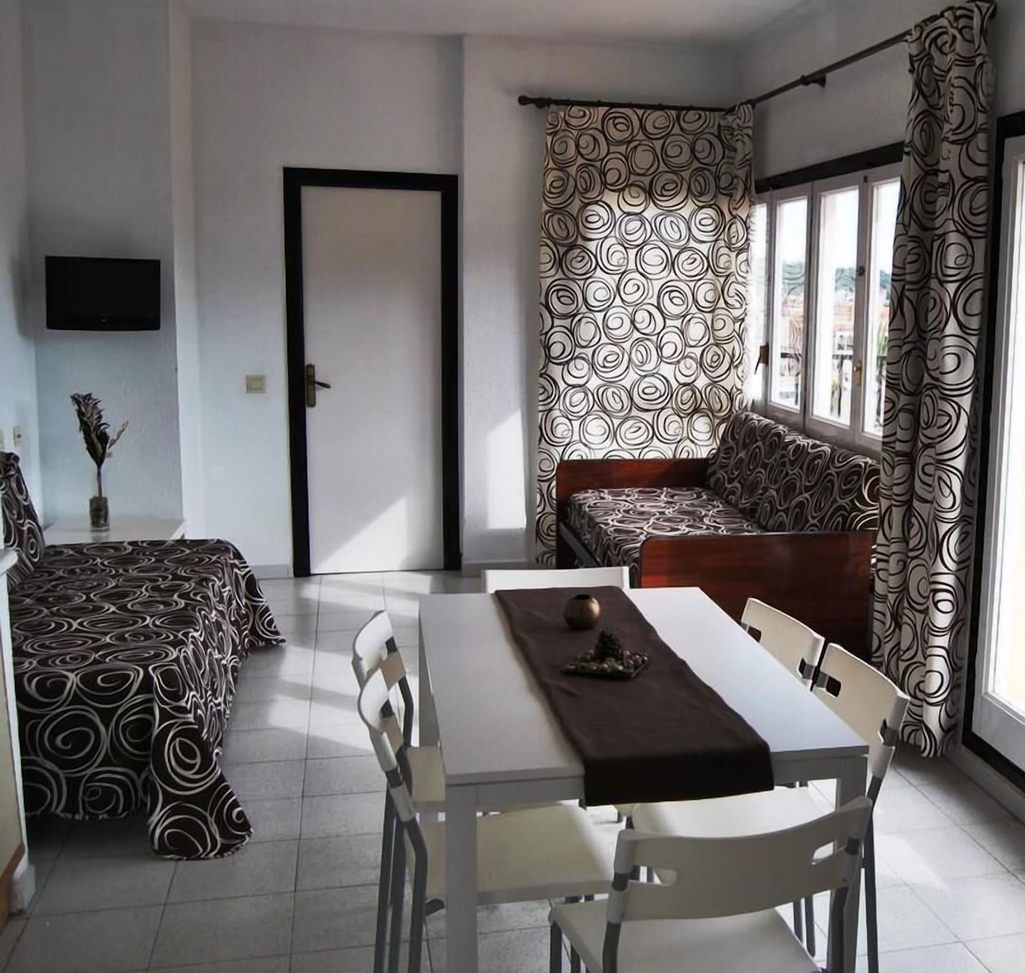 Apartaments Ar Enjoy Monjardi Lloret de Mar Luaran gambar