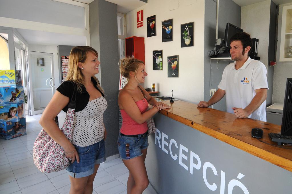 Apartaments Ar Enjoy Monjardi Lloret de Mar Luaran gambar